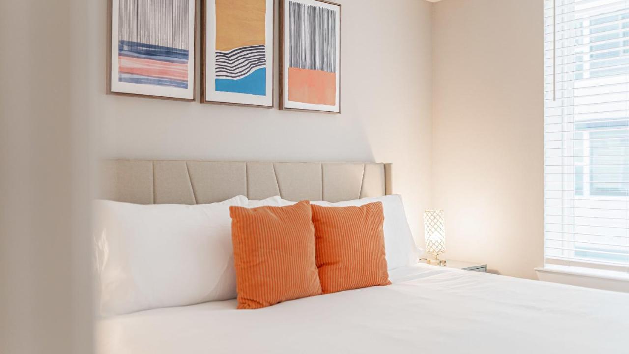 Upscale Modern Apts - Free Parking, Fast Wifi, Courtyard Apartman Austin Kültér fotó