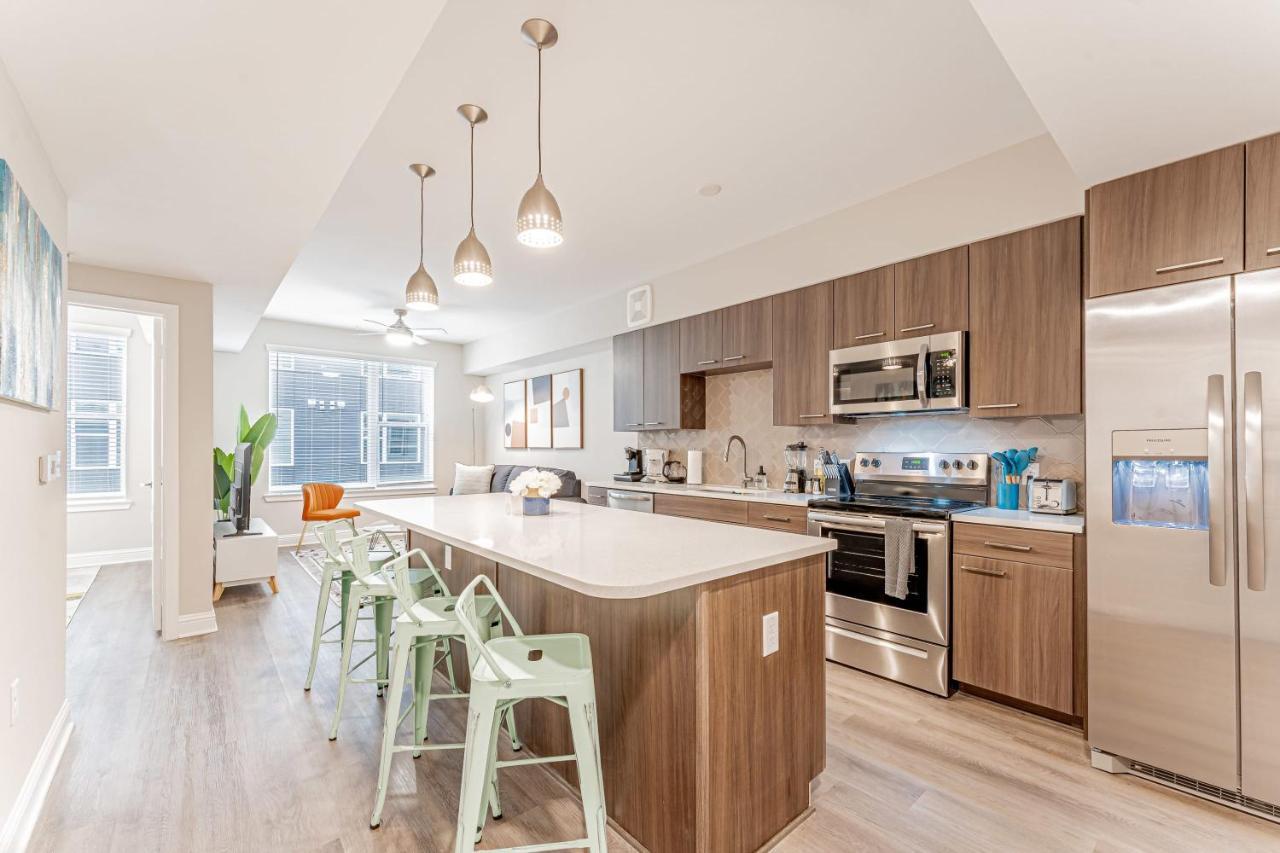 Upscale Modern Apts - Free Parking, Fast Wifi, Courtyard Apartman Austin Kültér fotó