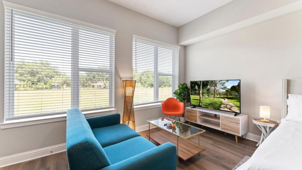 Upscale Modern Apts - Free Parking, Fast Wifi, Courtyard Apartman Austin Kültér fotó